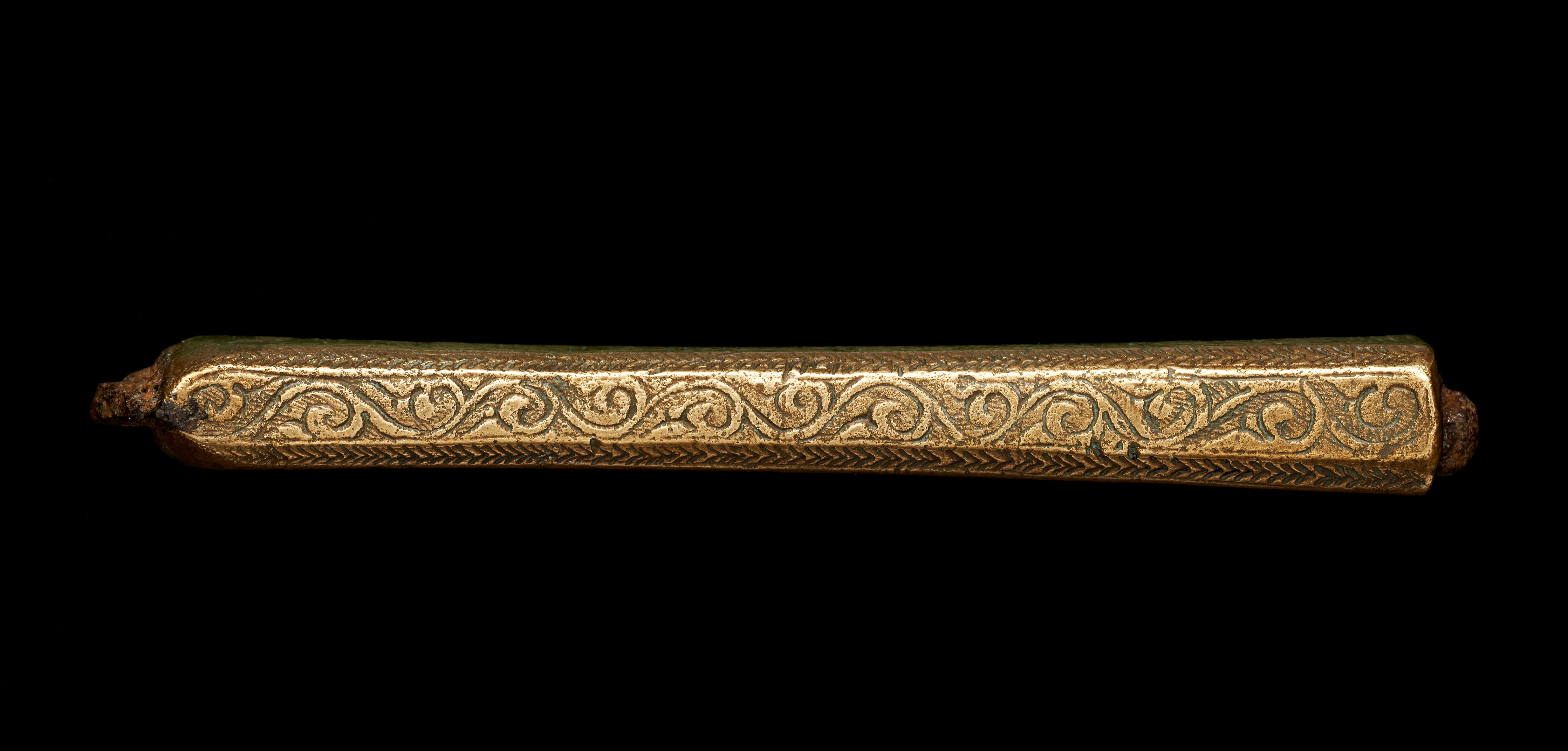 _images/knife-handle-cordoba-10thc-3.jpg