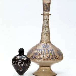 18-glass-carafe-egypt-or-syria-1350-gilded-enamelled-victoria-albert-museum-328-1900-01.jpg