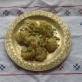 banan-s-ruzi-a-pistaciemi.jpg